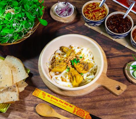 Mì Quảng Gà Ta