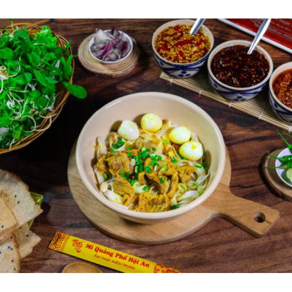 Mì Quảng Thịt - Trứng Cút